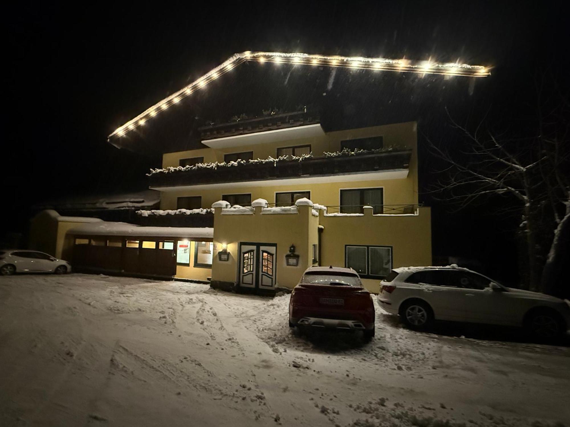 Hotel Bergglueck Filzmoos Exterior photo